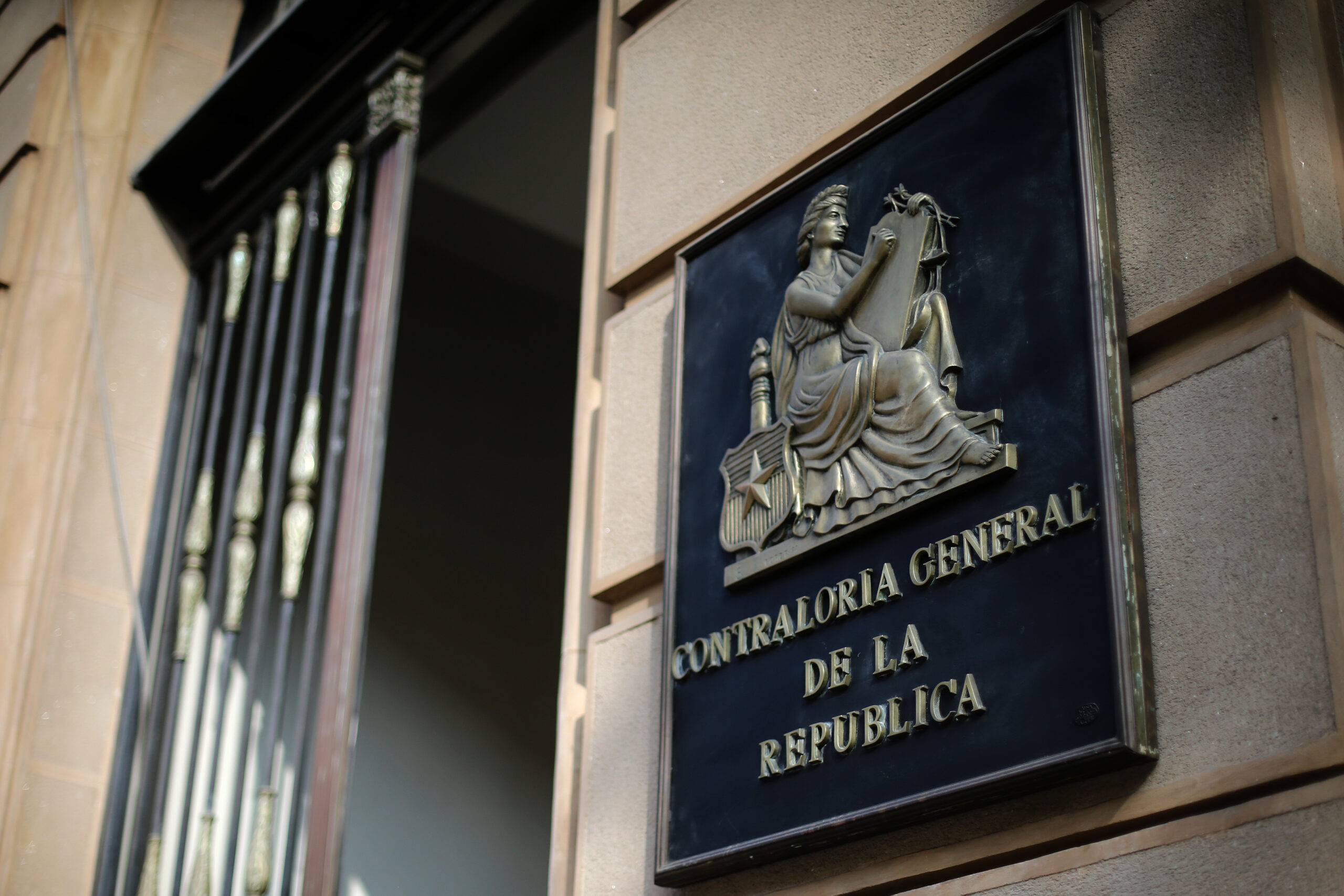 Gobierno ingresa proyecto que permite a la CGR sumariar a funcionarios tras dejar el cargo