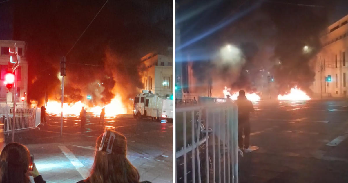 Estibadores instalan barricadas cerca de Plaza Sotomayor en medio de negociación con empresa Report