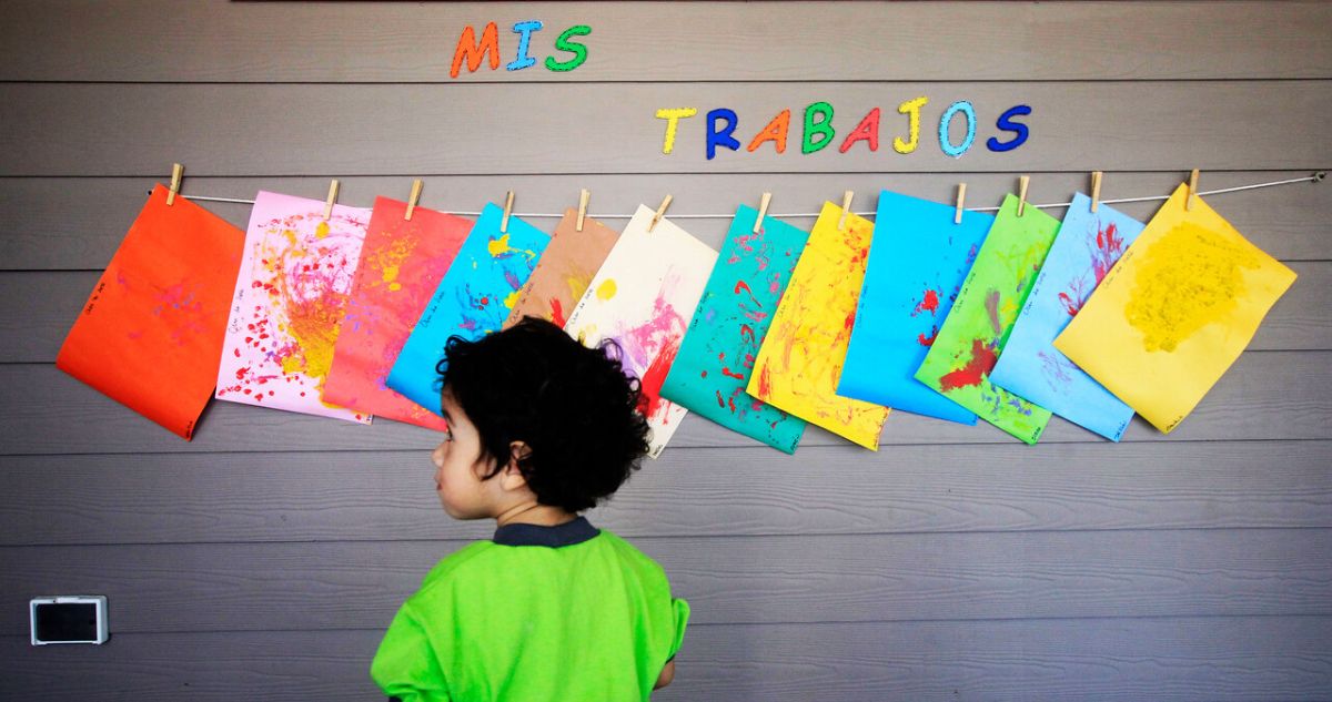 Expertos fustigan proyecto de Boric de Sala Cuna Universal: quedaría corto y elevaría costos laborales