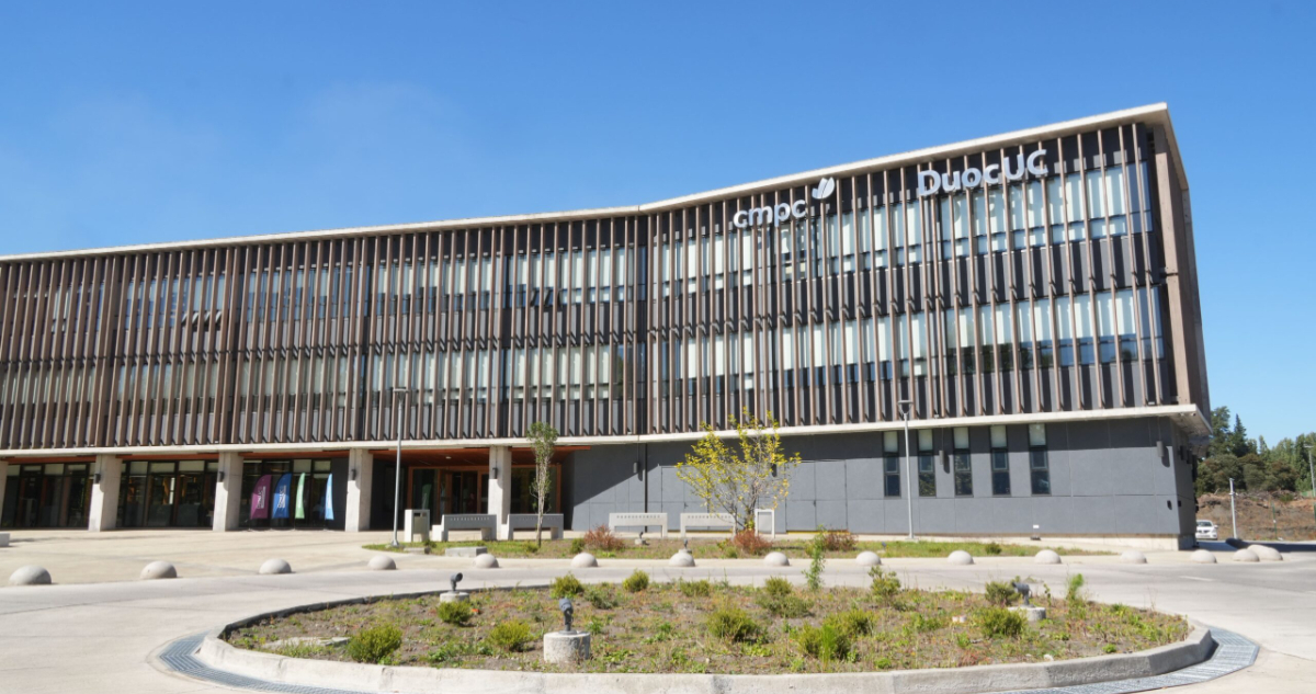 Tras primera generación de egresados: Campus Nacimiento CMPC DUOC UC abre nuevo período de matrículas