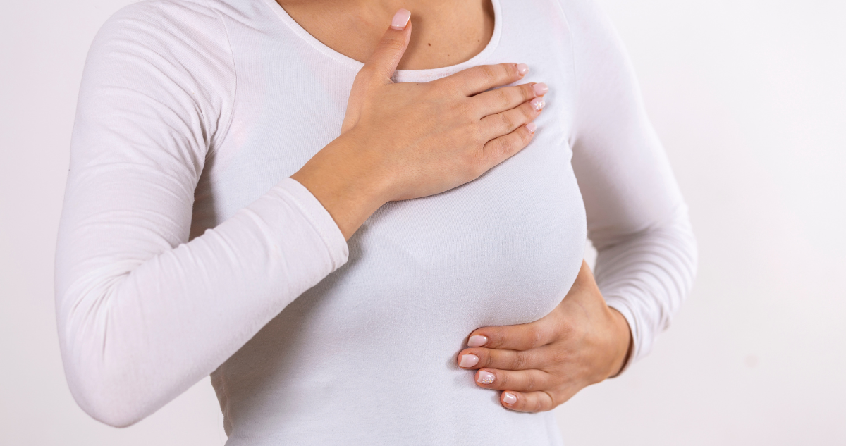 Cómo hacerse un autoexamen de mama y cuáles son las señales de un posible cáncer