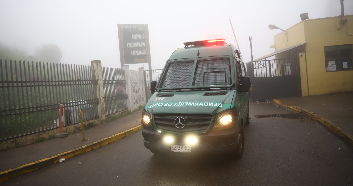 Detienen a hombre acusado de colaborar en fuga de tres reos desde cárcel de Valparaíso