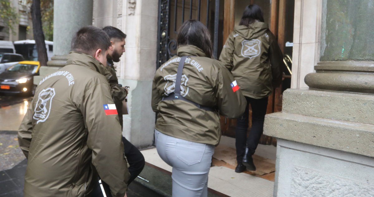 Allanan Conservador de Bienes Raíces de Chillán por indagatoria sobre nombramientos irregulares