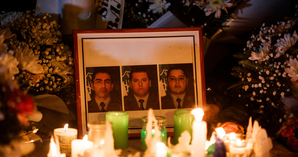 Foto de archivo de carabineros que fueron asesinados en Cañete