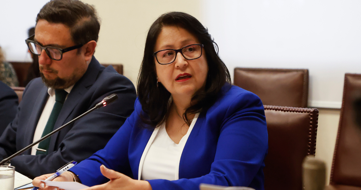 Contralora cuestiona efectividad de sumarios por licencias: “Sin consecuencia, no cambia la conducta”