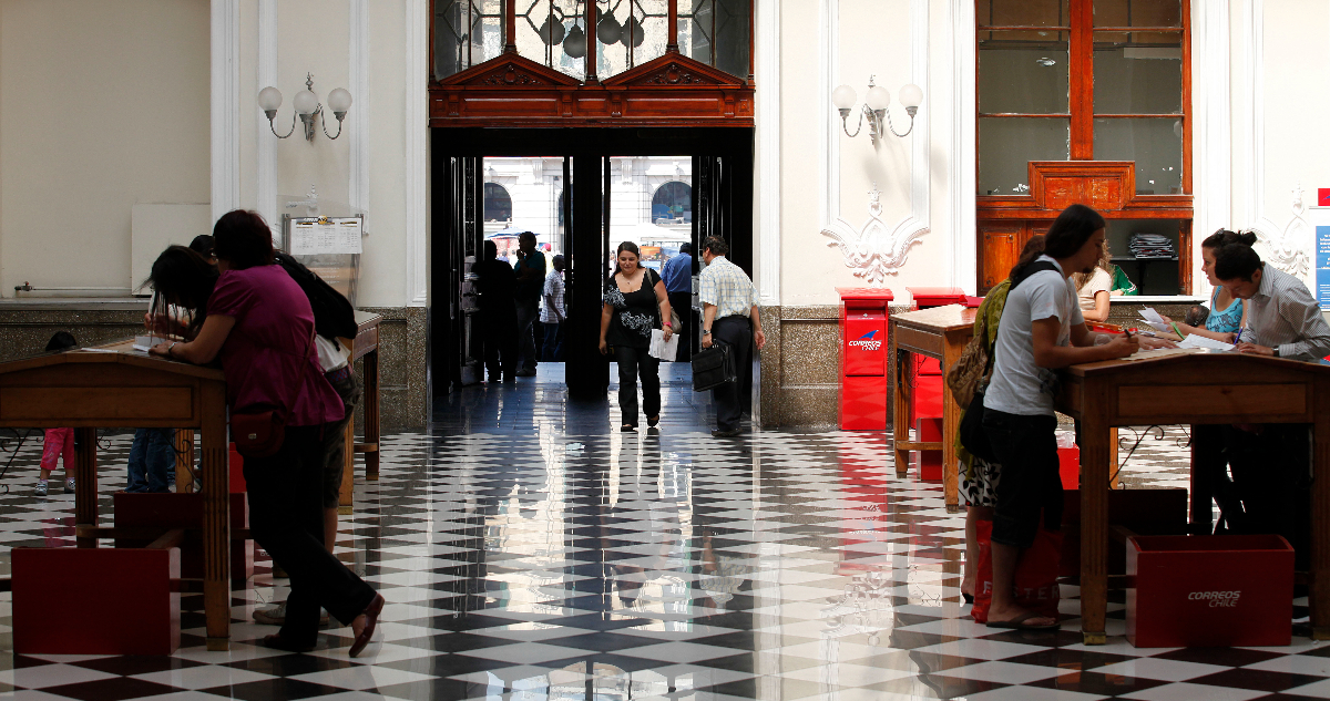 CorreosChile dice que los 600 despidos fueron “dolorosos” y que se autosustentan sin dinero estatal