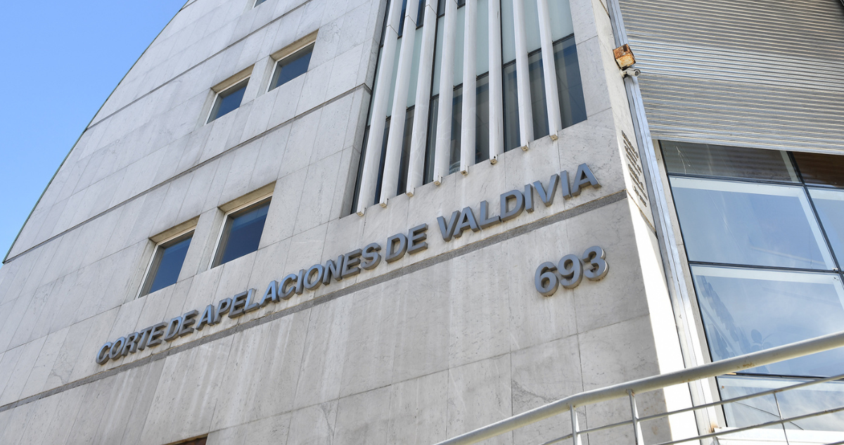 Corte ordena reincorporar a funcionaria destituida por viajar al extranjero con licencia médica