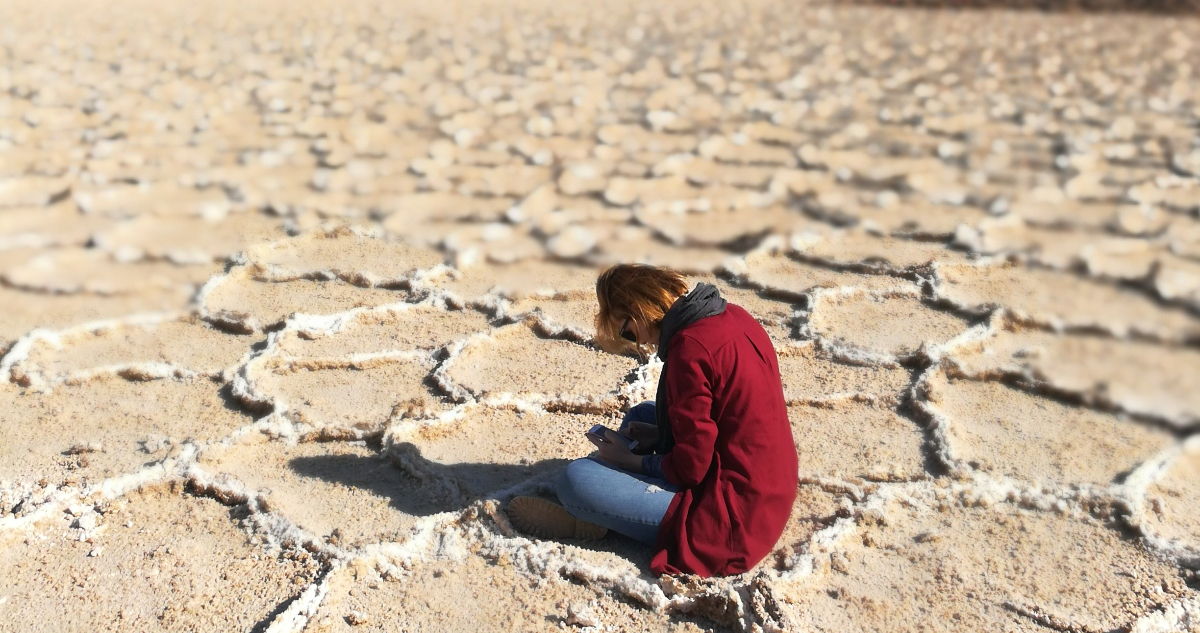 Crisis del agua estaría impactando emociones y percepción del tiempo en chilenas, según estudio