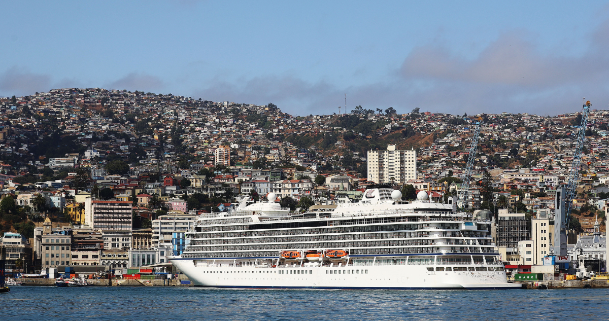 Con la llegada de embarcación proveniente de EEUU, Puerto de Valparaíso inicia temporada de cruceros