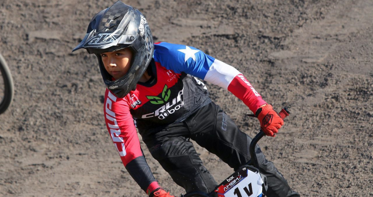 Joven ciclista supera rebelde bacteria y vuelve para imponerse en Copa Chile del BMX