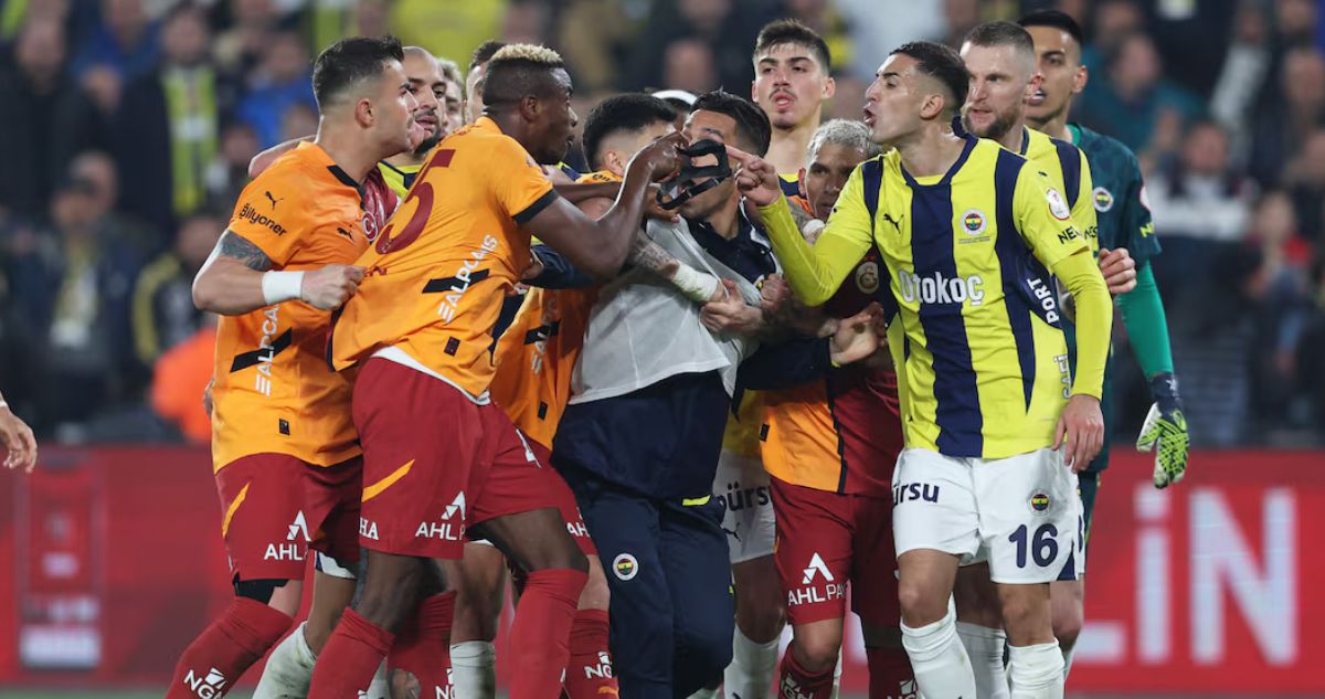 Los reclamos de equipos en Turquía contra los árbitros son constantes.