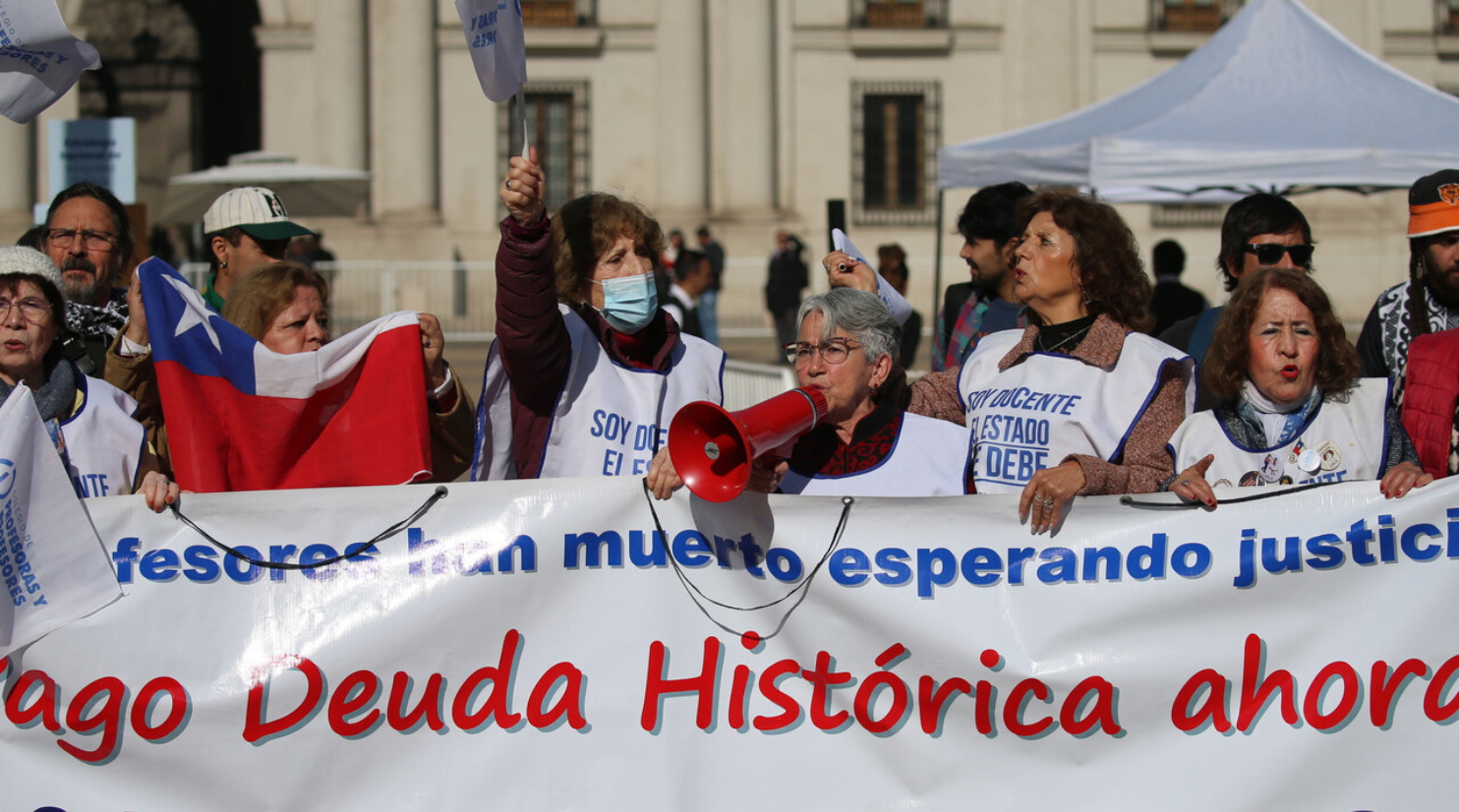 Deuda Histórica: Mineduc habilita plataforma para que profesores puedan ver estado de postulaciones