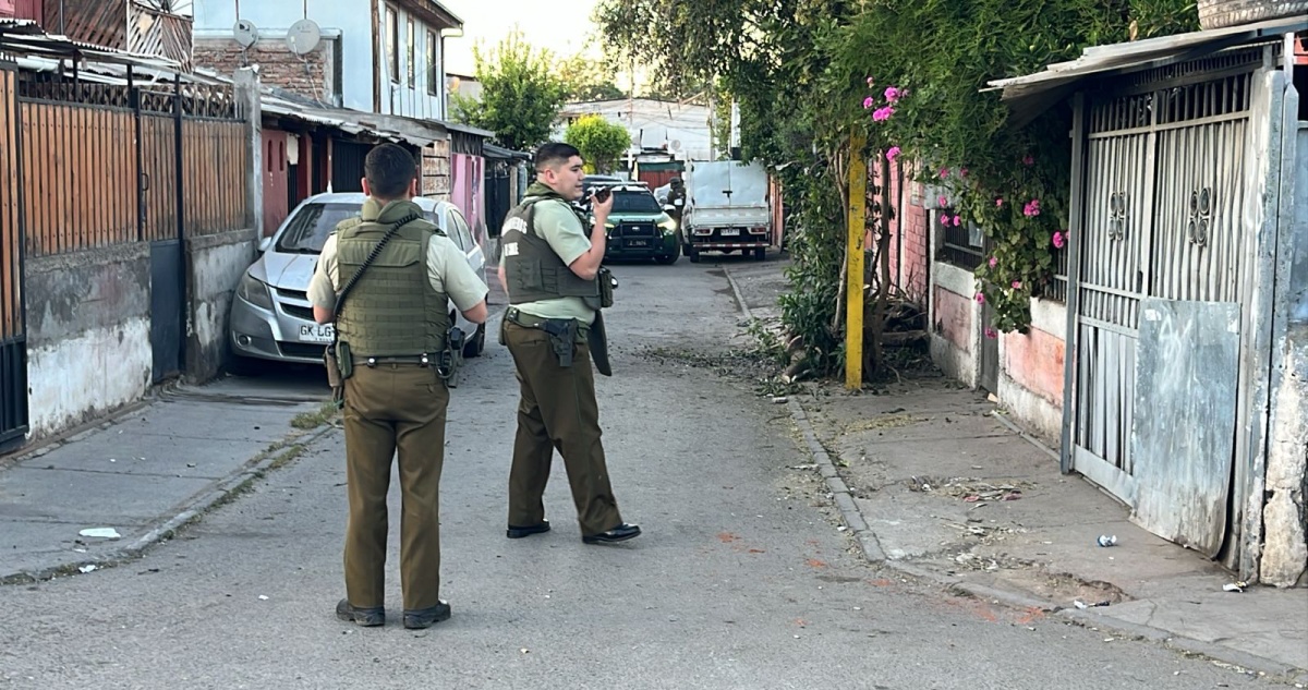 Carabinero dispara contra hombre que intentó agredir a policías con un fierro en Pudahuel