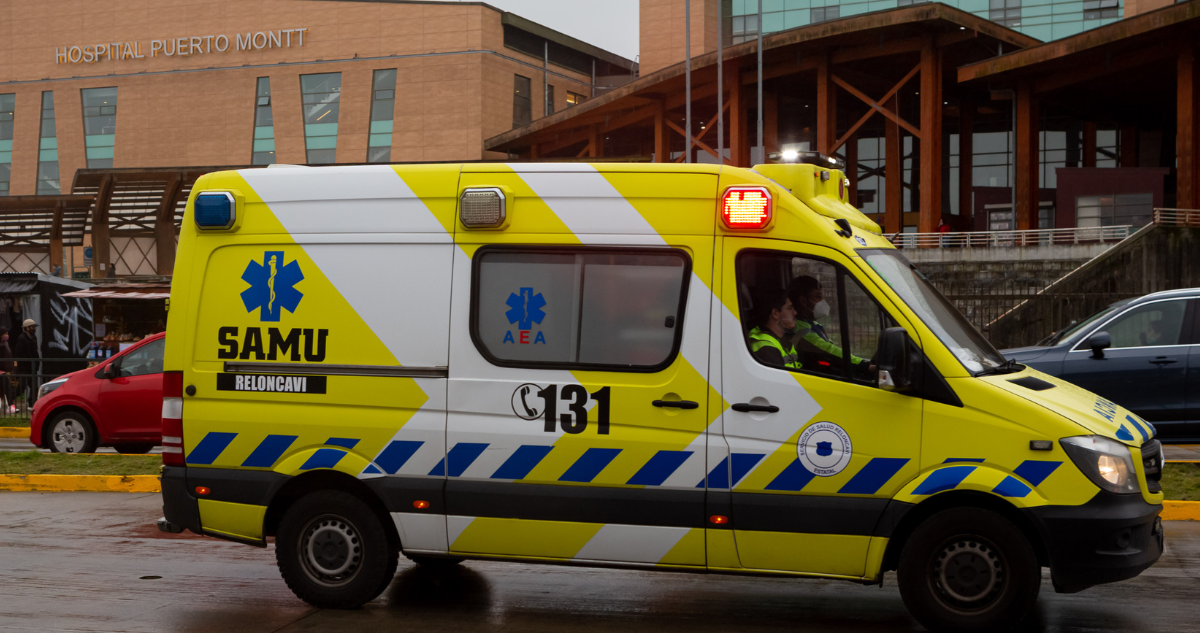 Dos menores de edad resultan con quemaduras tras explosión de calefont en vivienda de Puerto Montt