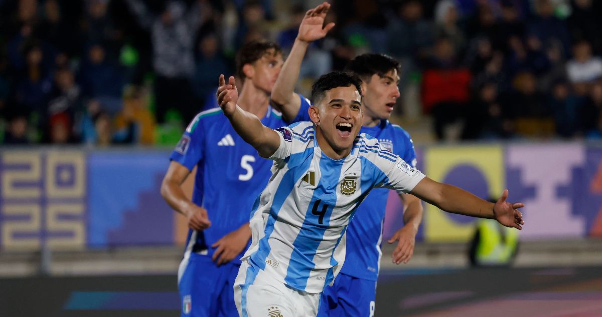 Dylan Gorosito celebra su gol en el Argentina Italia del Mundial Sub 20