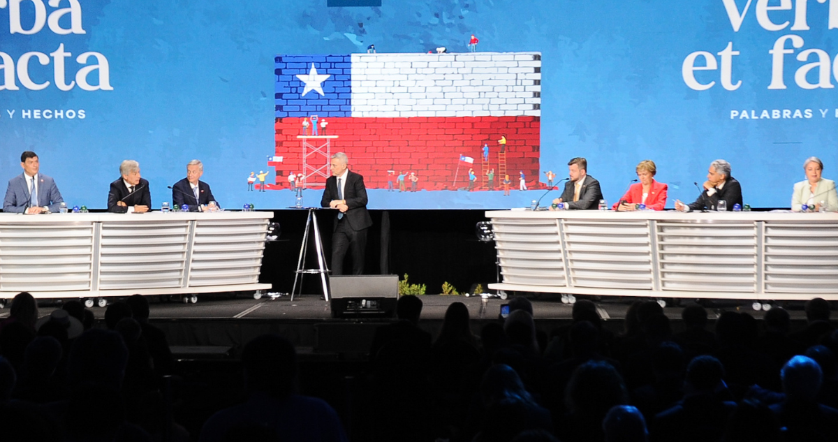 Foto de contexto de candidatos presidenciales para columna sobre el inconcluso proceso de transición