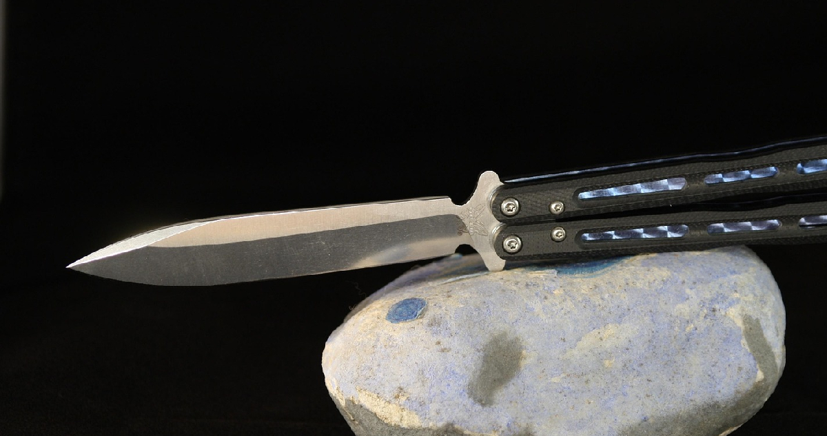 Futrono: Estudiante de 13 años apuñala a compañero en plena sala de clases