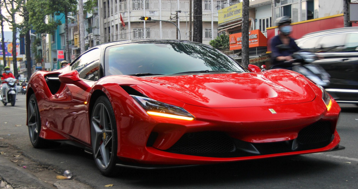 La noticia que hundió a Ferrari: tuvo su peor día de desplome en la Bolsa