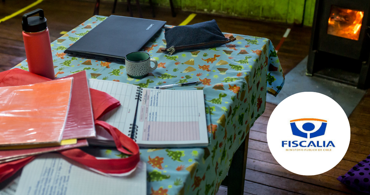 Fiscalía investiga amenaza de muerte de apoderado hacia la única profesora de escuela rural en Quellón