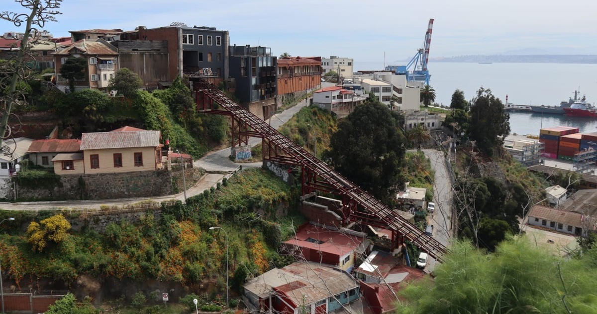 Valparaíso, foto de Andrés Valenzuela, Ascenval
