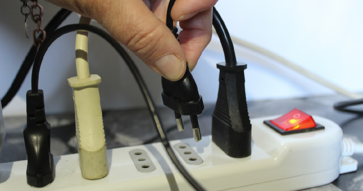 ¿Se pagó US$2 millones o más? Consulta defiende análisis por cobros de la luz cuestionado por García