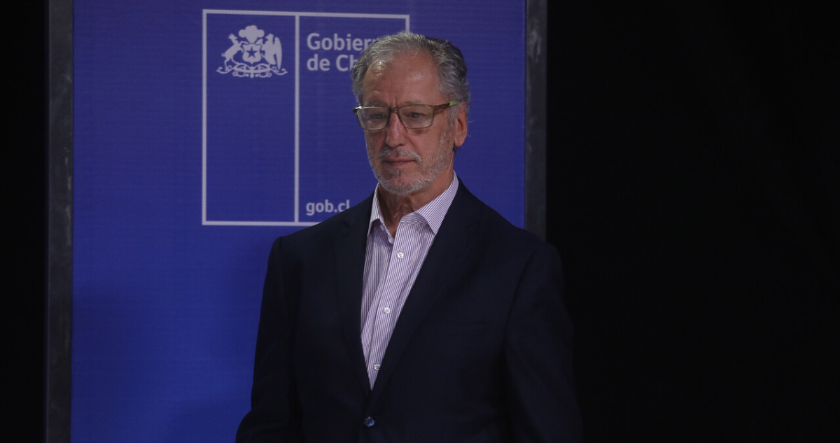 Exministros critican a García por acusar a la oposición de “inflar” escándalo por sobrecobros de luz