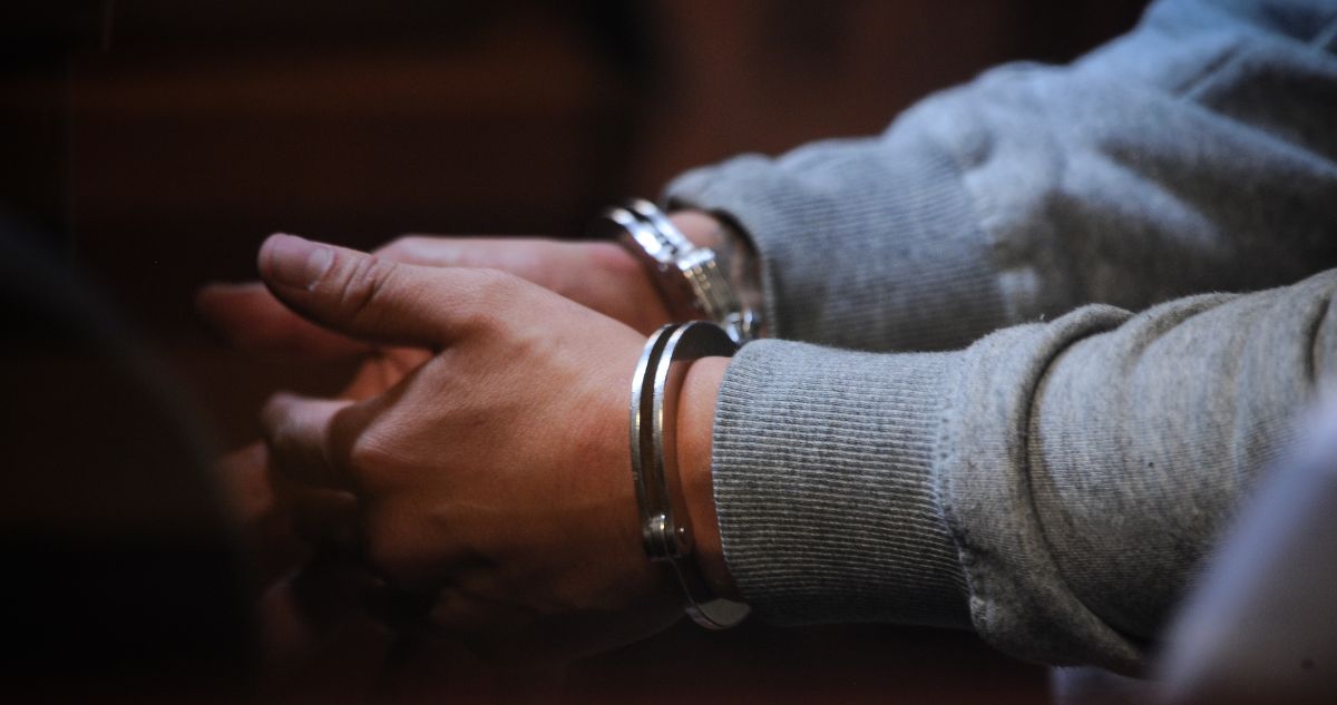 Rechazan prisión preventiva para ciudadano venezolano acusado de femicidio frustrado en Valdivia