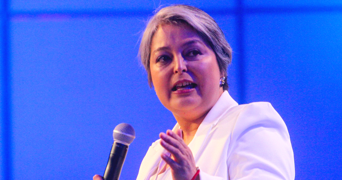 Jara marca distancia de Boric tras la alusión a Kast: “Ese no es mi estilo, no es mi forma”