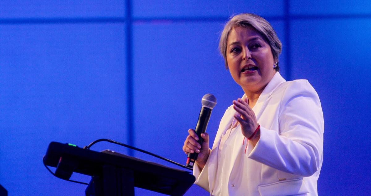 Cruce con Montes, aborto legal y UF: Los flancos abiertos de Jara tras presentación de su programa