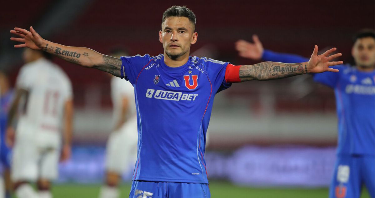 La U Charles Aránguiz