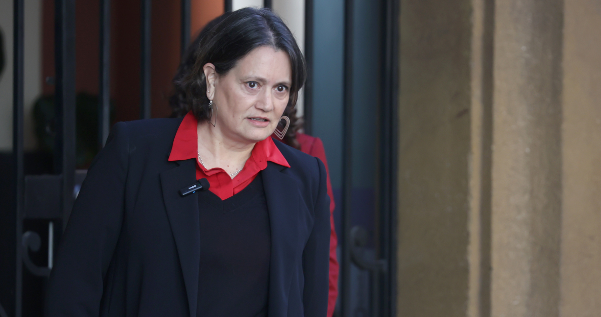 Laura Albornoz deja vocería del comando de Jeannette Jara tras críticas de oposición y rol en Enap