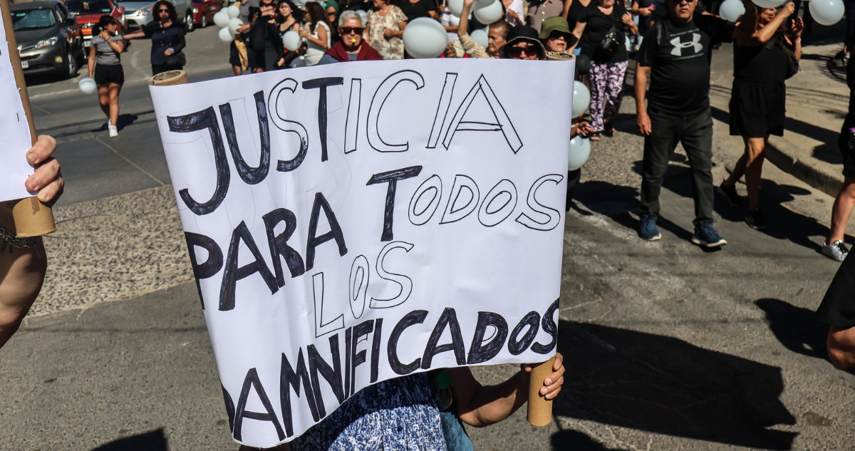 Mega incendio en Viña-Quilpué: menos de 300 casas entregadas y afectados acusan pérdidas de subsidios