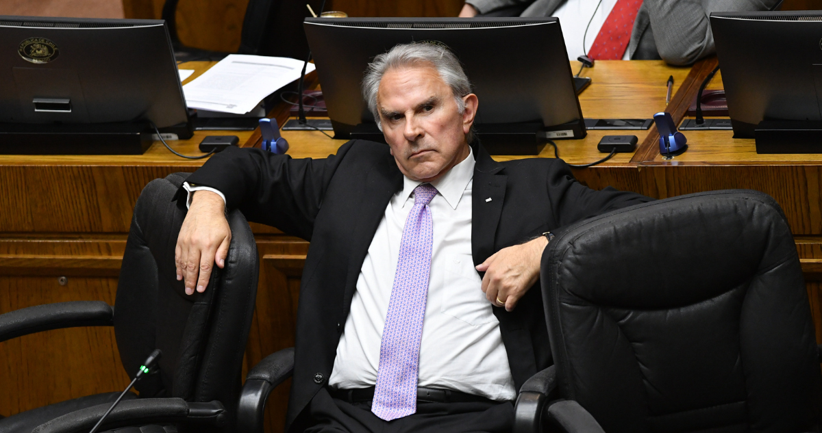 “Mi raspado de la olla no era delito”: Moreira (UDI) tras revelarse querella contra exfiscal Guerra