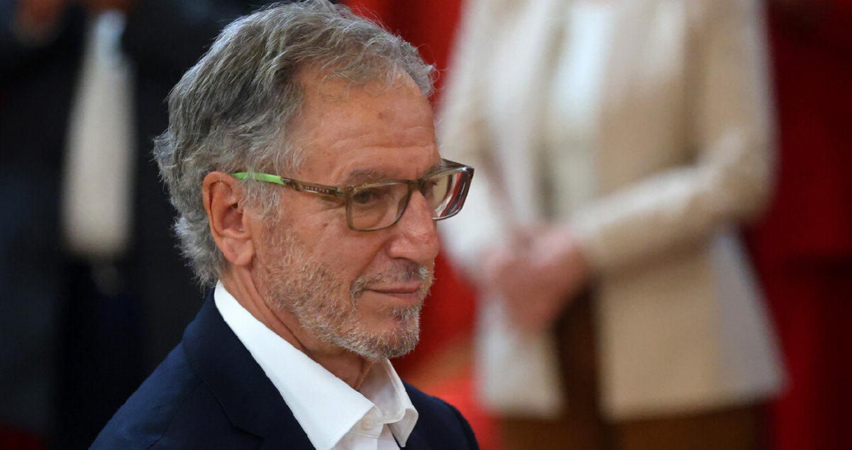 Ministro de Economía declaró en su patrimonio casi $1.900 millones en fondos mutuos y de inversión