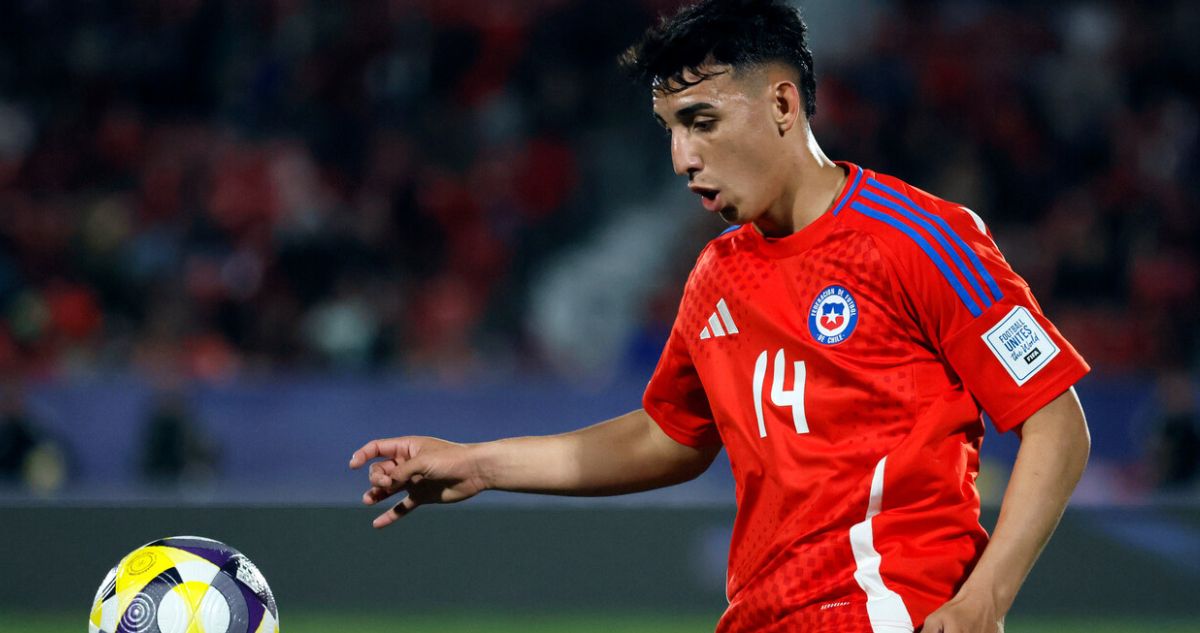 Lautaro Millán jugando por La Roja.