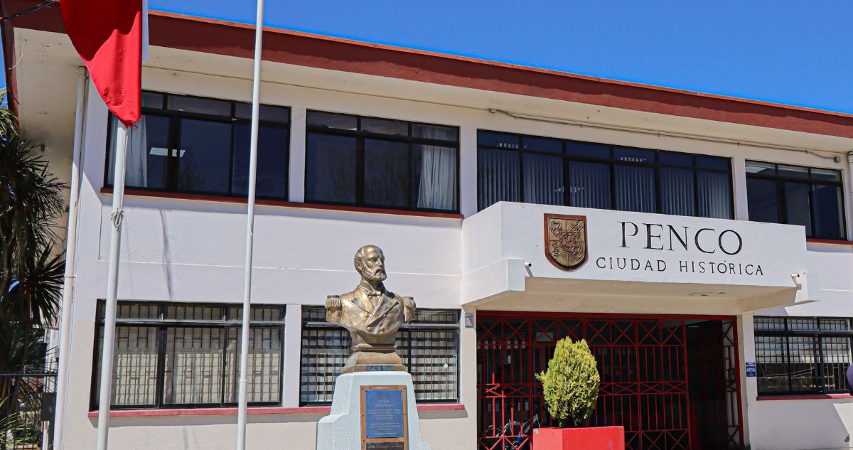 Denuncian a funcionario de emitir comentarios de odio en transmisiones del concejo municipal de Penco