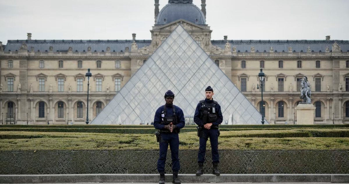Asalto al Museo del Louvre