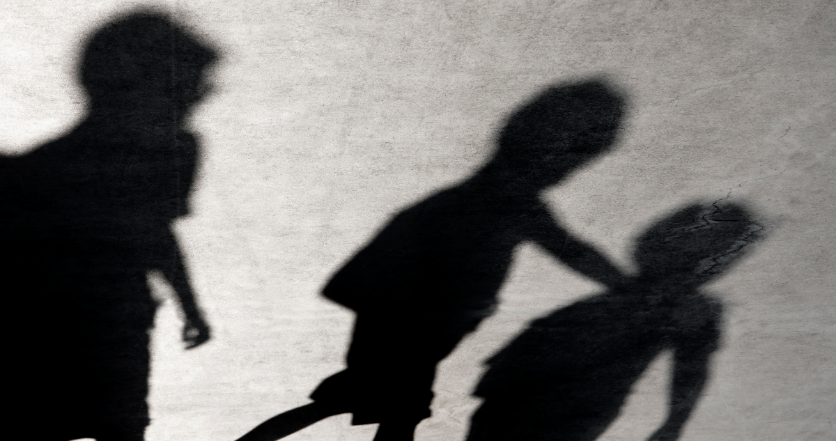 Caso de niño empalado deriva en millonaria multa contra liceo de Santiago