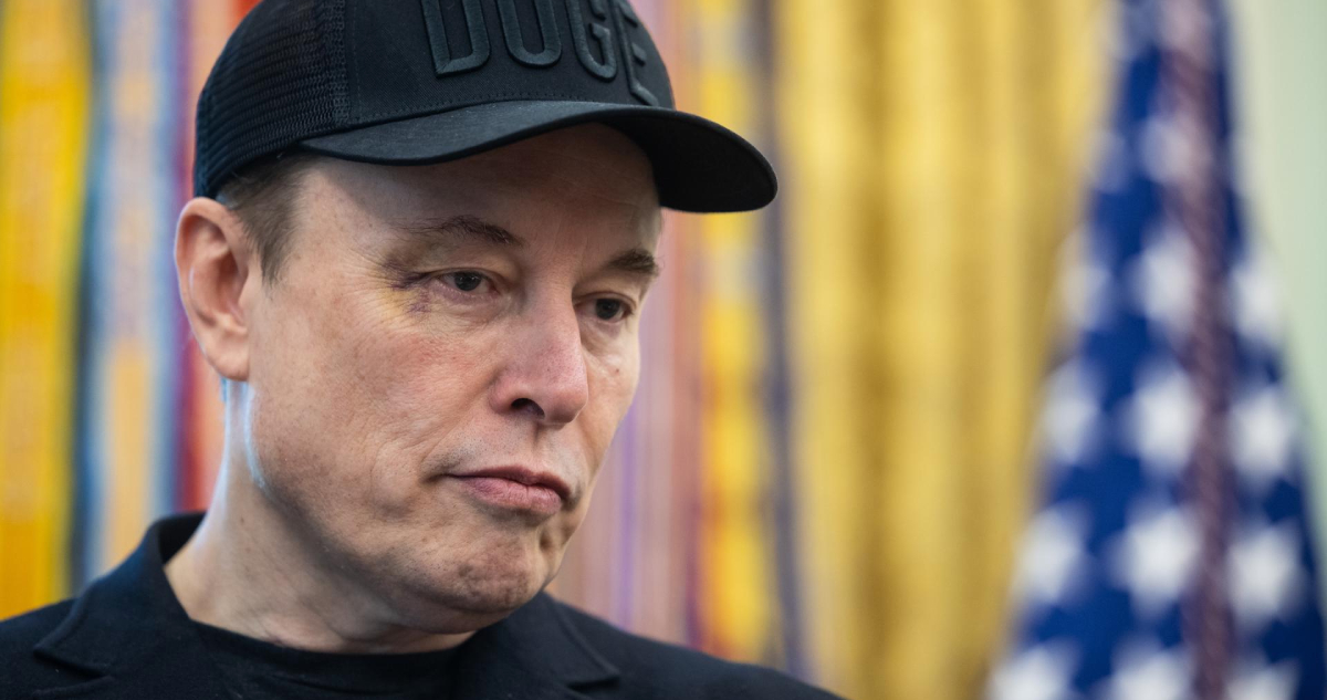 Para “motivarlo” y “compensarlo”: Tesla llama a aprobar billonario paquete de acciones para Elon Musk