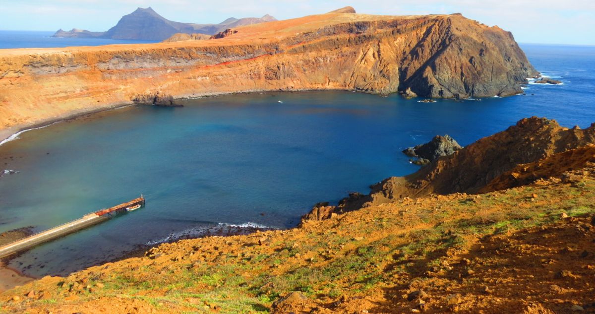 Ordenan a Conaf emitir nueva resolución tras rechazo de excavaciones en Parque Juan Fernández