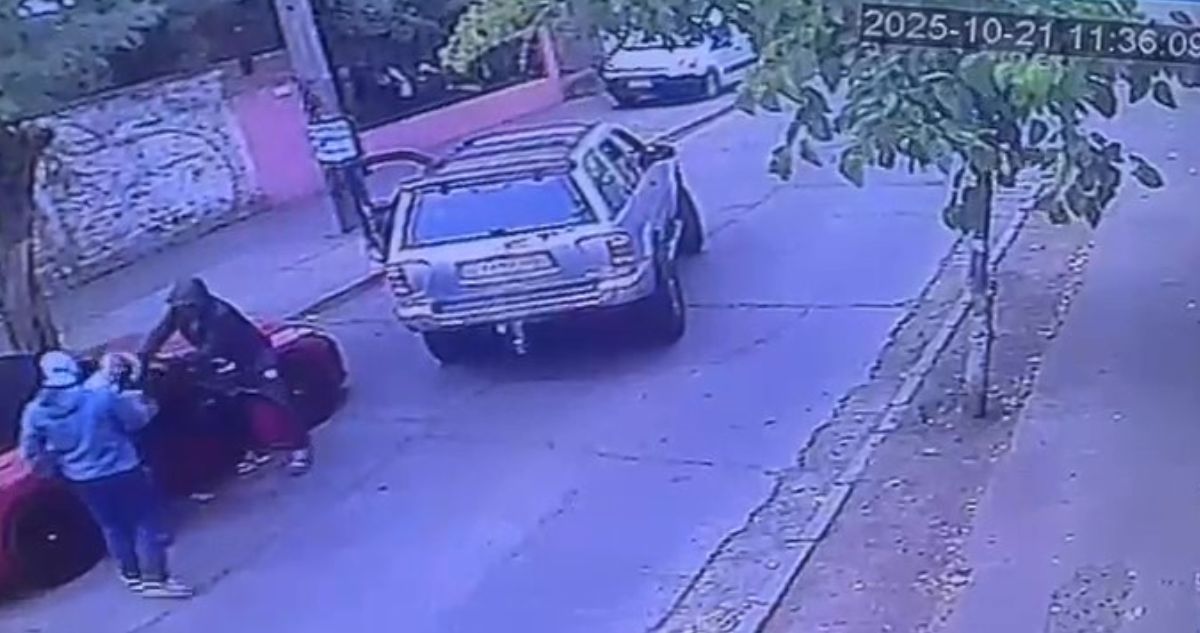 Nuevo robo en Recoleta: dos personas terminan baleadas tras encerrona a plena luz del día