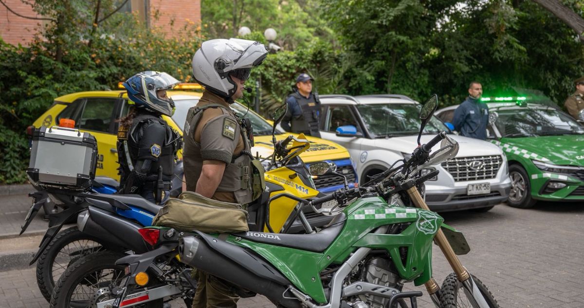 Con patentes falsas, venta de alcohol y más: Providencia clausura seis locales de comercio sexual