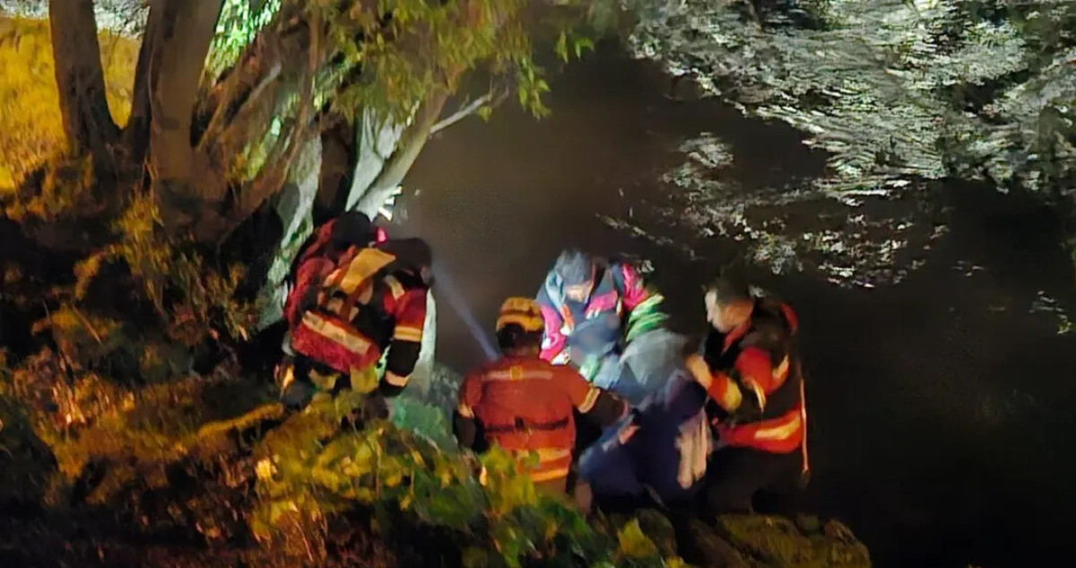 Rescatan cuerpo de mujer arrastrada por el río Rahue: SAMU constató su fallecimiento