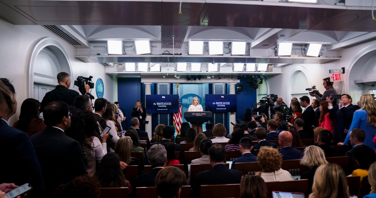 Restringen parcialmente el acceso de periodistas a la oficina de prensa de la Casa Blanca