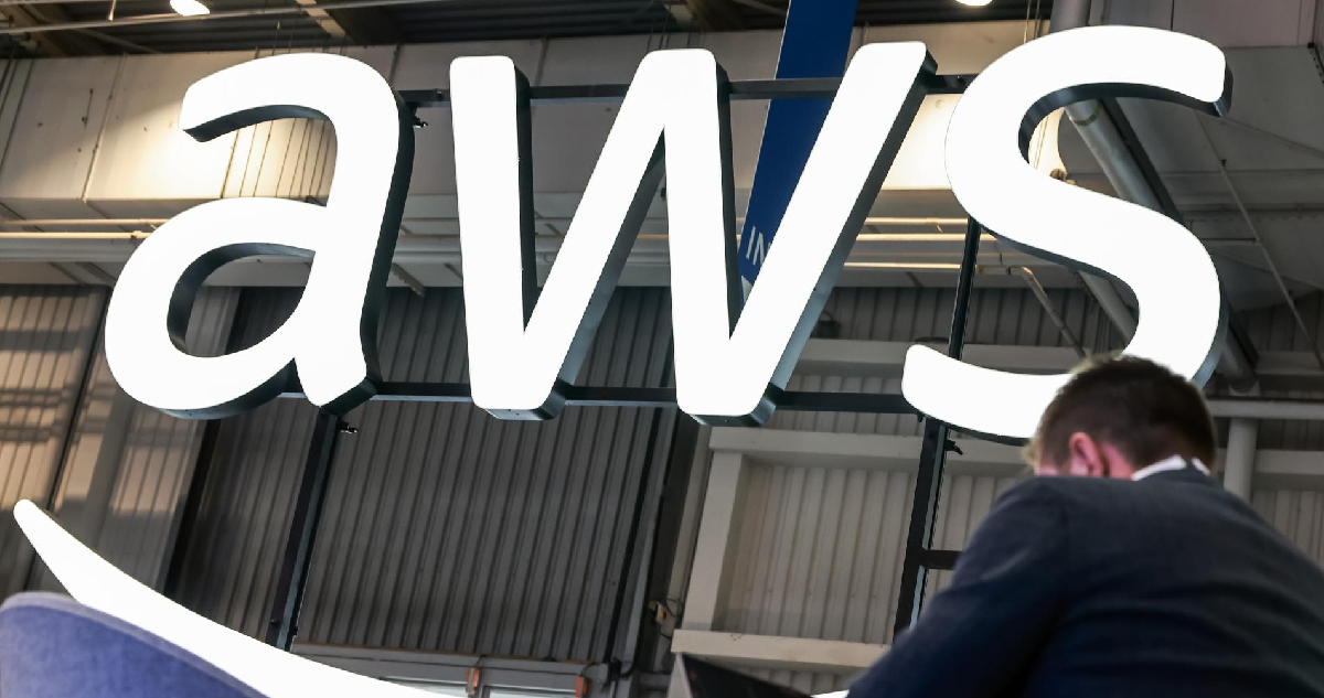 Amazon aprovecha la ola de la IA y negocio en la nube supera las proyecciones de analistas