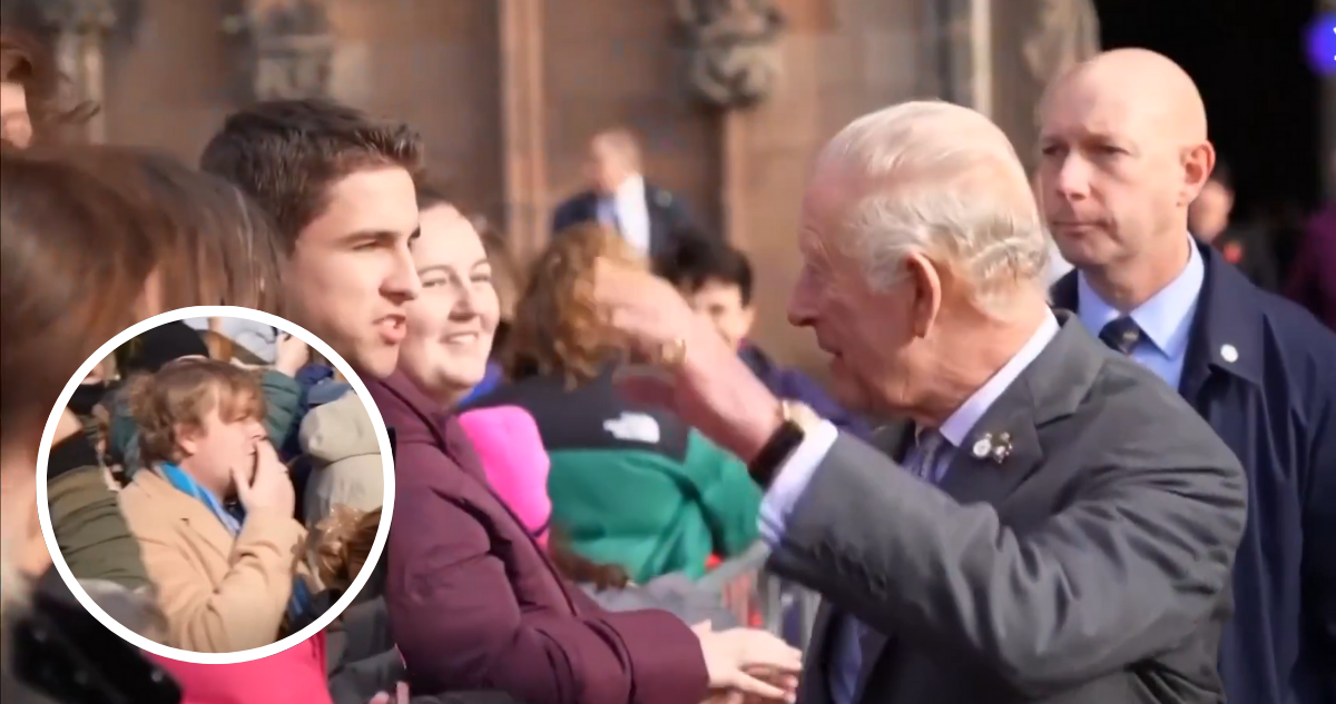 Carlos III es confrontado