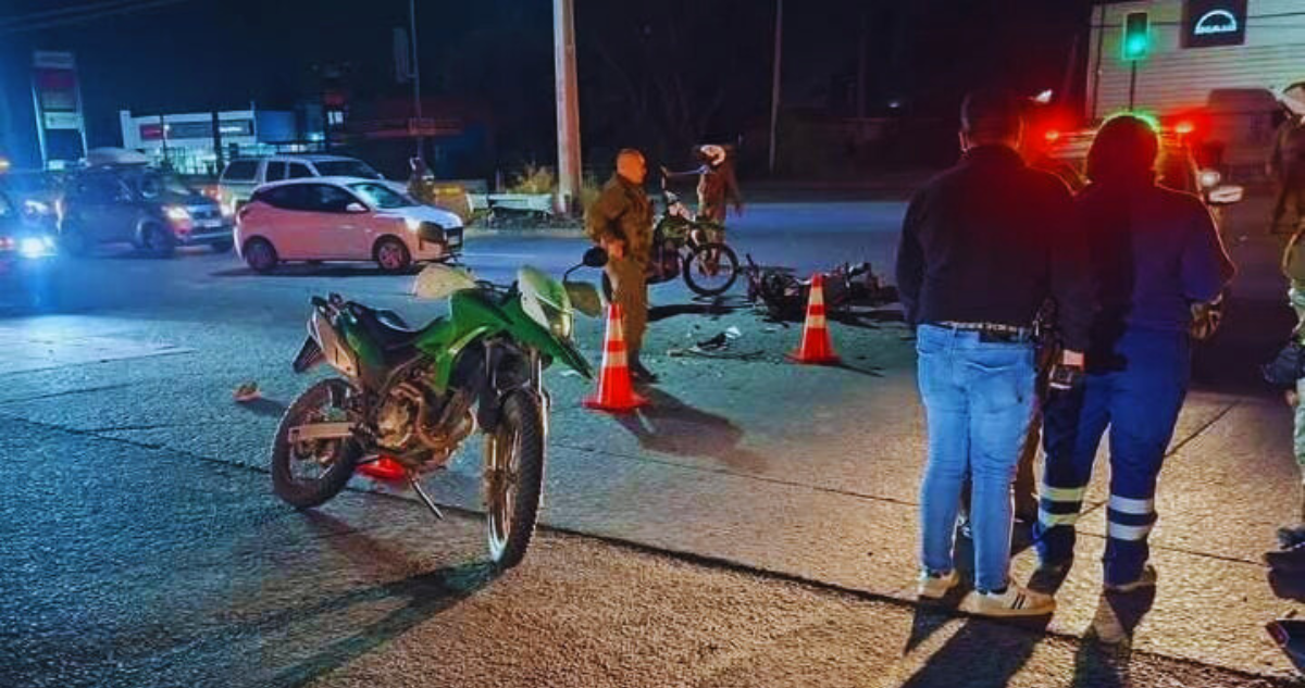 Colisión a alta energía entre moto y automóvil deja un fallecido en San Pedro de la Paz
