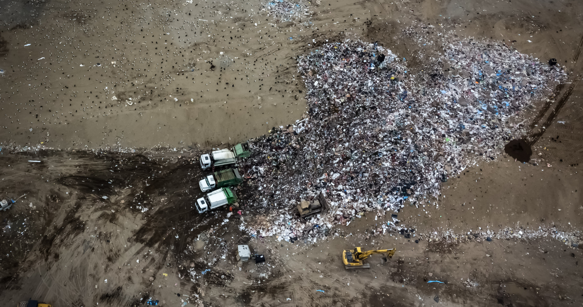 Organizaciones ambientales rechazaron proyecto que buscaba ampliar relleno sanitario de Los Ángeles