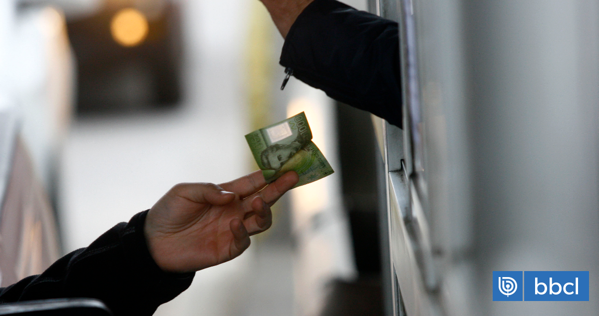 Anuncian Peaje a Luca y otras medidas para salir de la RM este fin de semana largo: revísalas aquí