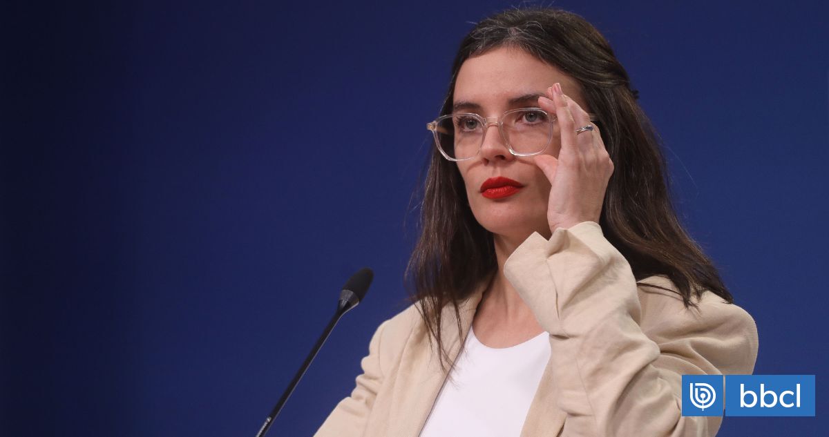 Vallejo responde dichos de "atorrantes" desde comando de Matthei: "Felicitaría por el nivel tan bajo"